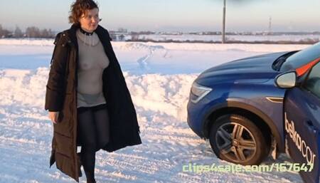 CRAZY AND HOT CAR STUCK IN SNOW WITH BLOWJOB, FOOTJOB, SPINNING WHEELS AND CUM ON ASS