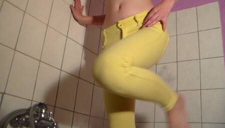 Wetting myself in tight pants