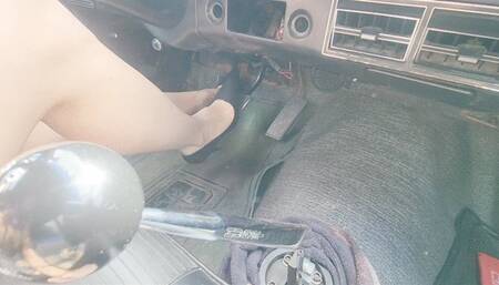 Wagon pumping cranking and revving in black heels