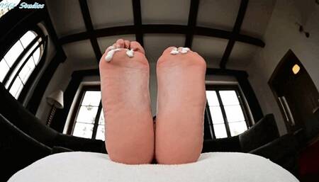 Goddess 6ft queen lotions her BIG soles - MP4