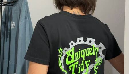 Broke student shaves head and does bdsm photoshoot to pay rent