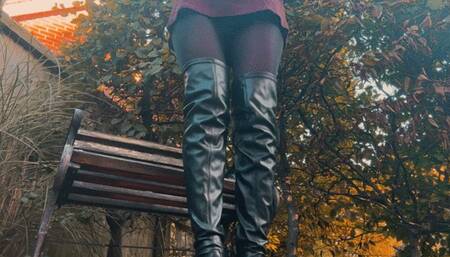 An Autumnal Smoke and Crush ~ Miss Kiki