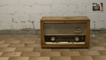 Old historical Radio for my steel toes Wellies 2