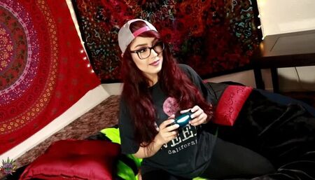 Gamer Girl Footjob :)