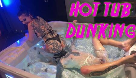 Jacuzzi dunking breathplay with MazMorbid