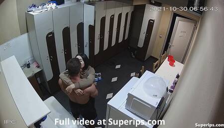 IPCAM – Innocent girl gets fucked by her fitness instru