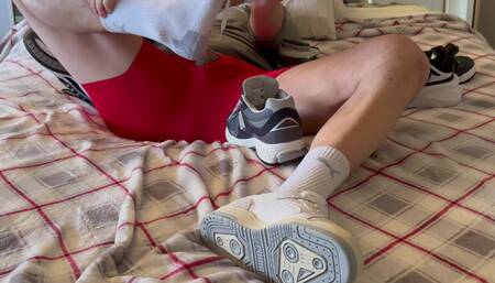 Long Hot Sneaker Play, Cum, Lick