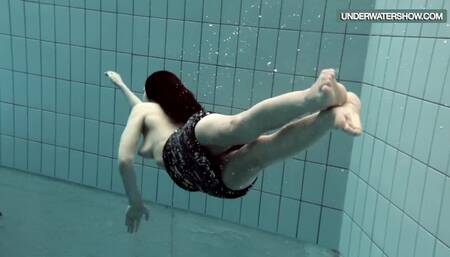 Underwater Show - skinny movie