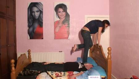 Sophie 2 Clips Face Standing & Trampling In Heels