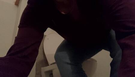 Doing my night routine (2021) (MP4)