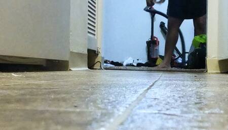 Teenie Mathew Giantess Vacuum POV 1080