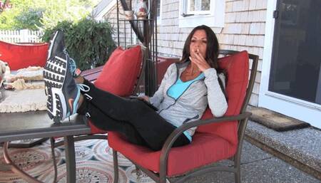 Smoking Bare Feet - Brooke
