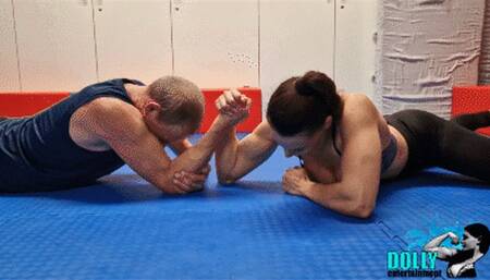 Wrestling, armwrestling session with Dolly. Let's try it! ;)