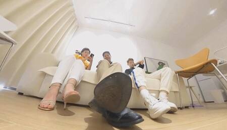 NEW Henry and MIYA tramples on dwarves 360VR