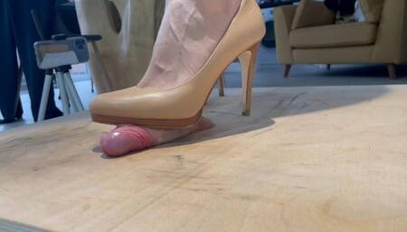 Michael Kors brown stiletto pumps shoejob on cocktable