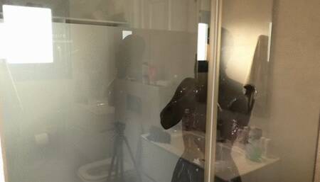 Rubber doll take shower