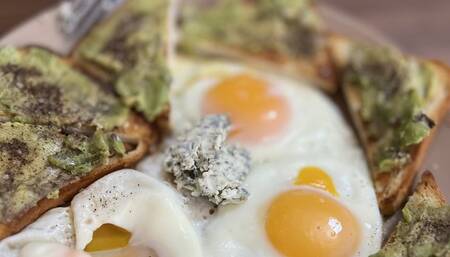 a pregnant woman can't get enough