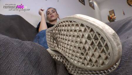 Look at that mud on the soles - part 1