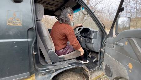 4wd off road revving mov