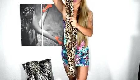 Nanda Bibelo Nude Public Try On