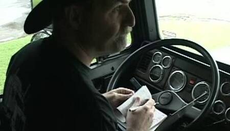 Truckers Sex on the Road Glory Hole