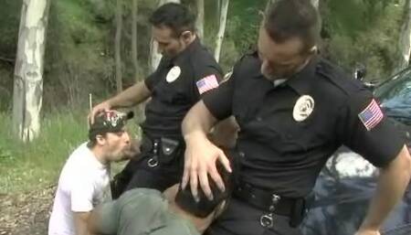 Cops Demand Sex From Busted Tokers