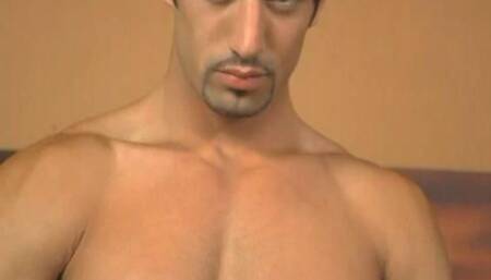 Ari Bond Looks Good All by Himself