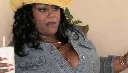 This Big Bitch Gotta Eat