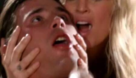 Hardcore Threesome Devouring Dick