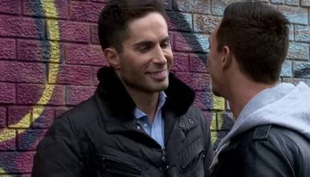Michael Lucas Scores With Michael Lachlan