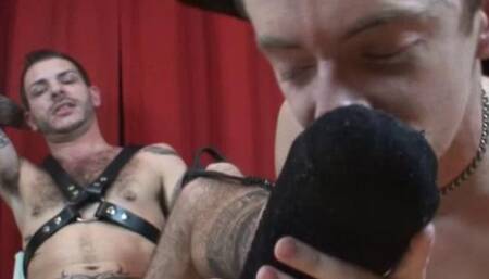 Little Slave Loves Worshiping Feet
