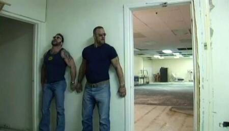 Criminals on the Lam Stop for Sex