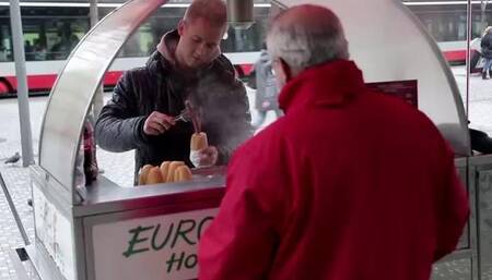 Alejandro Marbena Has the Better Hotdog