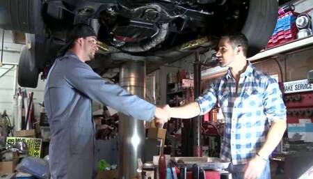Straight Mechanic Phenix Saint Has an Admirer