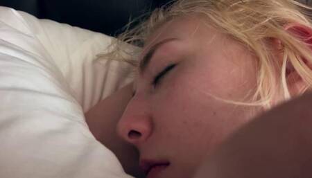 Trillium Wakes Up in Time for a Creampie