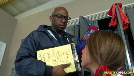 Cheerleader Loves Big Black Cock