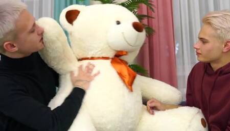 No Bears For These Twinks