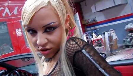 Melody Star Fucks In The Body Shop