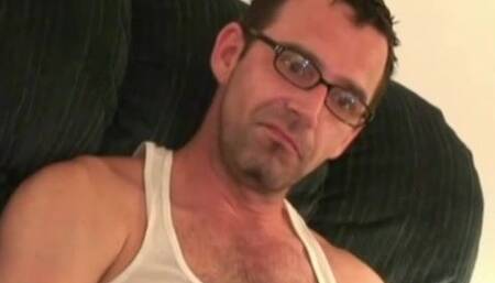 Arrogant Queen Bobby Cant Cum