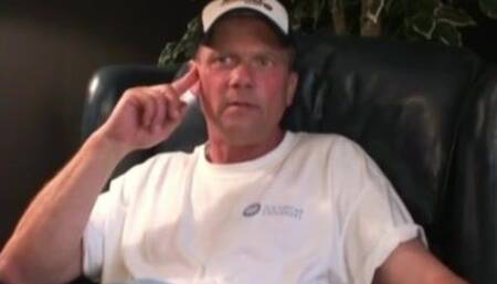 Mike's Midnight Gay Blowjob