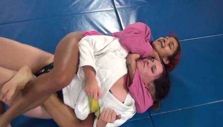 Gi Fighting With Rear Naked Chokes And Body Scissors For Multiple Submissions-Daisy Ducati vs Iona Pt1