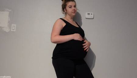 39 Weeks Belly Rubbing