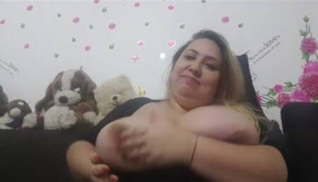 bbw tries pop rocks for the first time