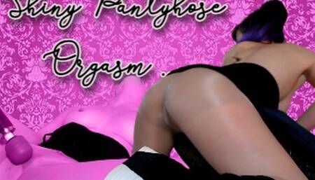 Cumming in Shiny Pantyhose wmv
