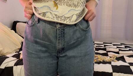 Ripping off my jeans to fuck my dildo and cum