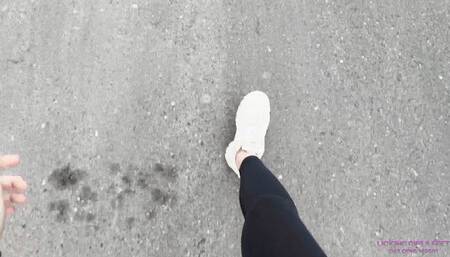 ALSU - You'll have to clean my sweaty feet after yoga practice! (4K)