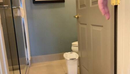 Cleaning in Leggings