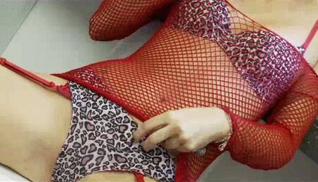 Farrah Fox Takes Anonymous Dick At Gloryhole! (1st half mp4 sd)