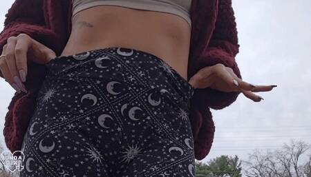 Gloomy Day Belly Play [MP4 - 4K]