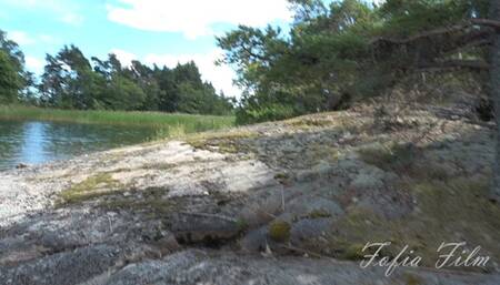 Fofia Goes Island Spanking